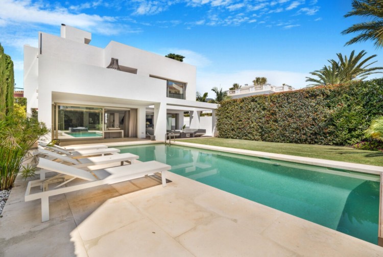 Luxusní vila na prodej Puerto Banús