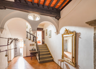 Historický dům z 16.století v centru středověkého města Seggiano