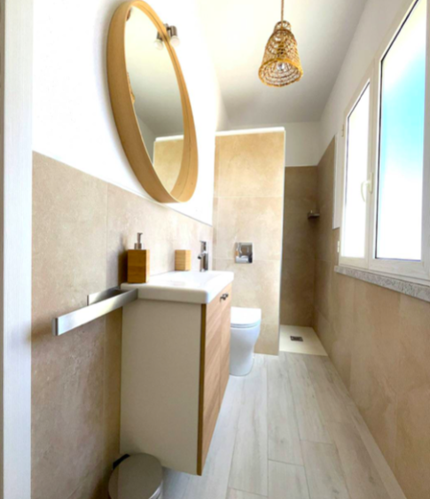 Elegantní apartmán jen pár kroků od moře v Isola Rossa