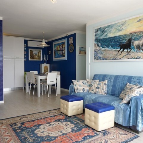 Zrekonstruovaný byt s výhledem, Porto Santa Margherita