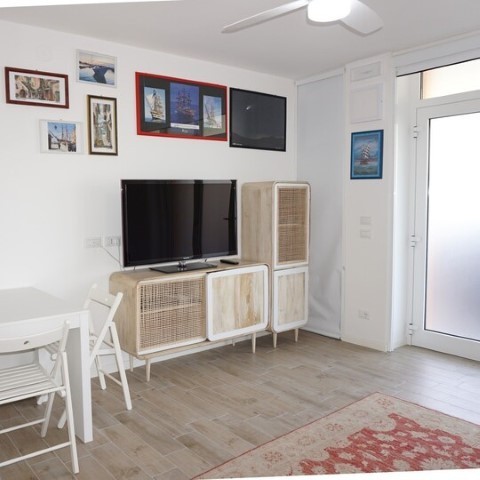 Zrekonstruovaný byt s výhledem, Porto Santa Margherita