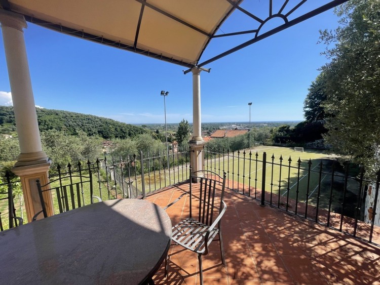 Exkluzivní vila na prodej s výhledem na moře, Pietrasanta