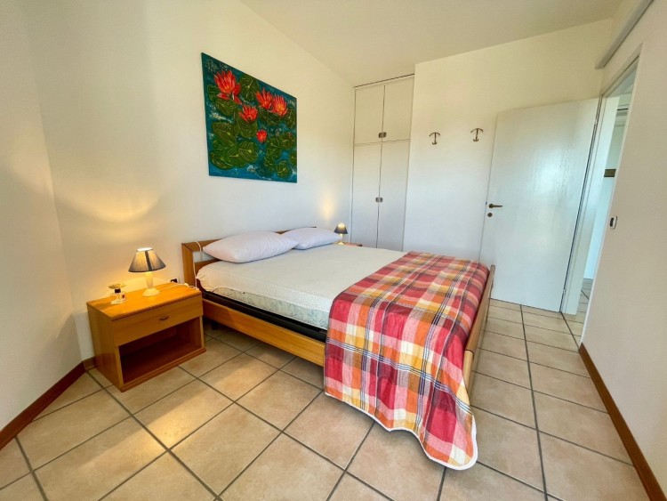 Apartmán s výhledem na moře u soukromé pláže na prodej, Porto Santa Margherita