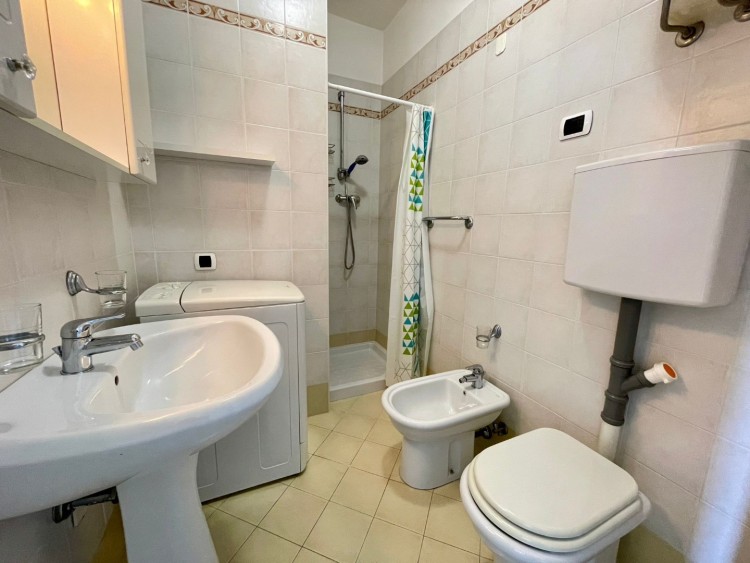 Apartmán s výhledem na moře u soukromé pláže na prodej, Porto Santa Margherita