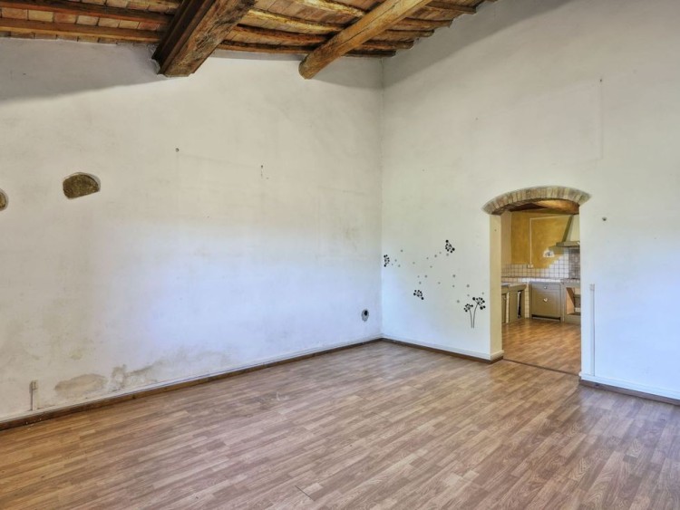 Kamenný statek k rekonstrukci na prodej, Montecatini Val di Cecina
