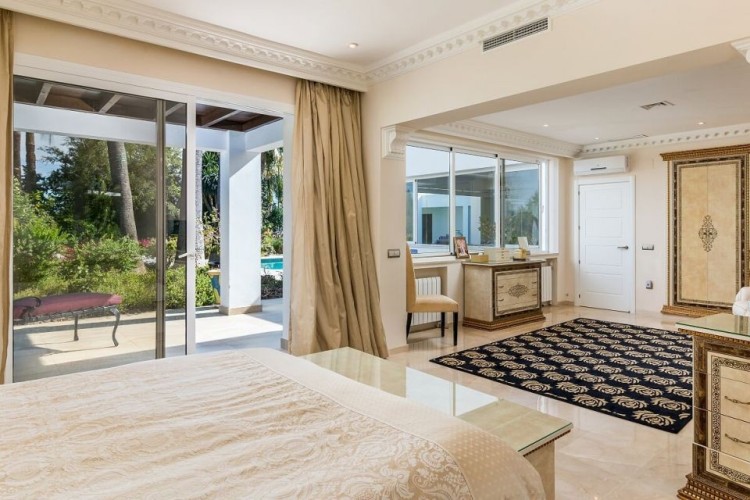 Luxusní vila na prodej, Estepona