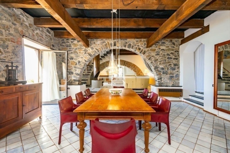 Luxusní statek s výhledem na moře na prodej, Liguria