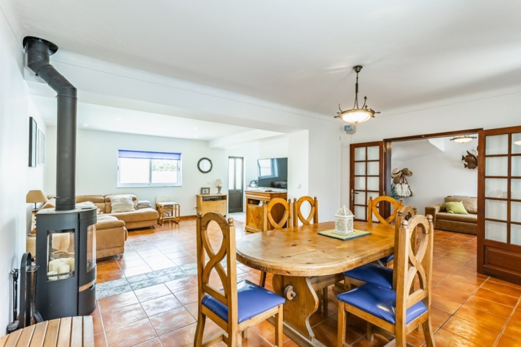 Vila u pláže s exkluzivním výhledem na moře na prodej, Algarve